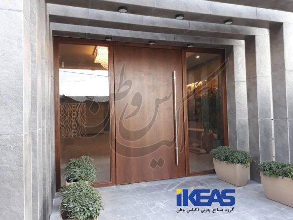 درب تمام چوب 18